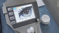 Image: Device for scanning and diagnostic viewing of patients; Copyright: mstandret